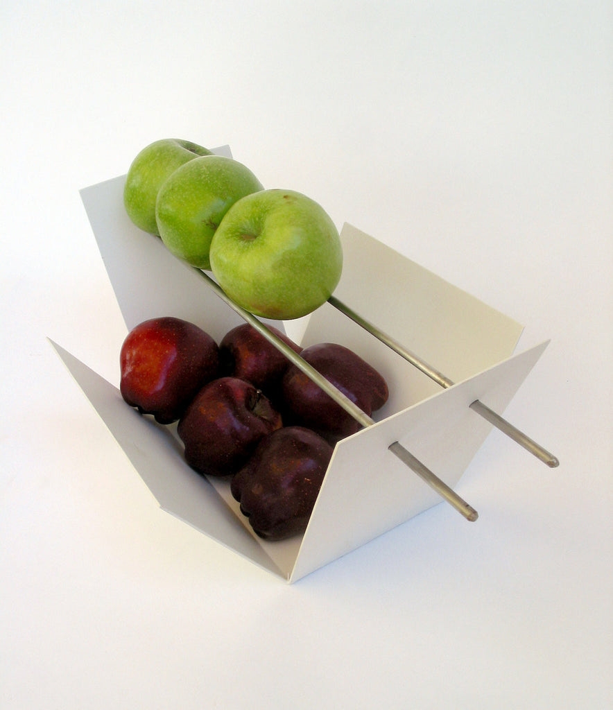 Fruit Bowl: Angular Folded Plates and Parallel Rod Storage