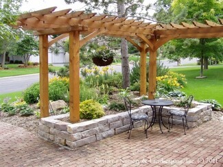Garden Pergola L-Shaped Wood with Decorative Rafter Tails
