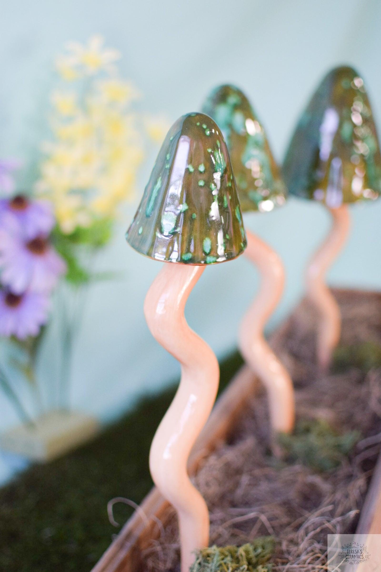 Garden Sculpture: Serpentine Stalk Mottled Glaze Wavy Stem