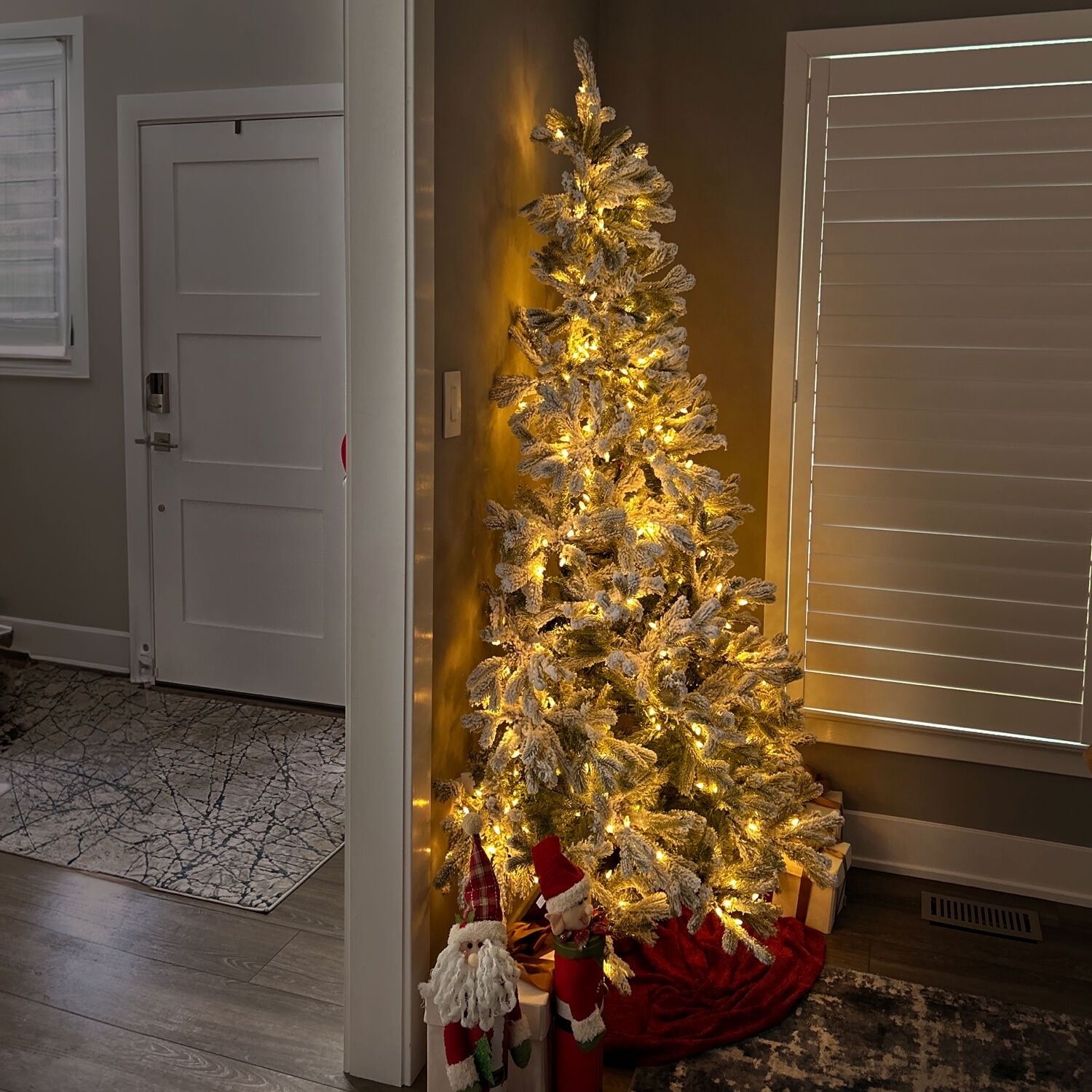 Christmas Tree Half Wall