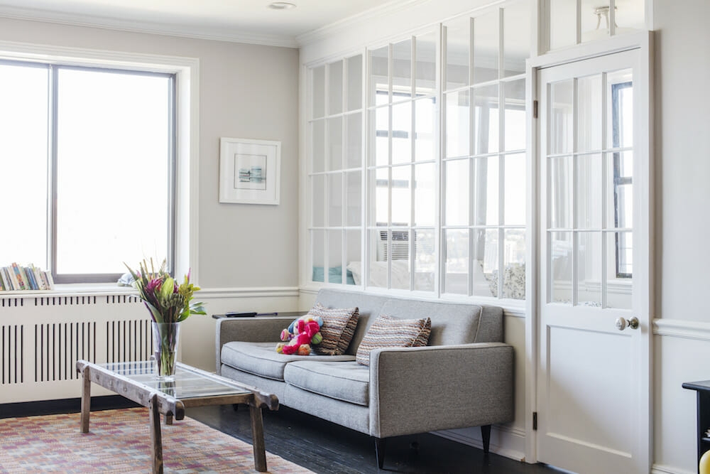 Internal Glass Partition: White Mullion Grids Transom Window