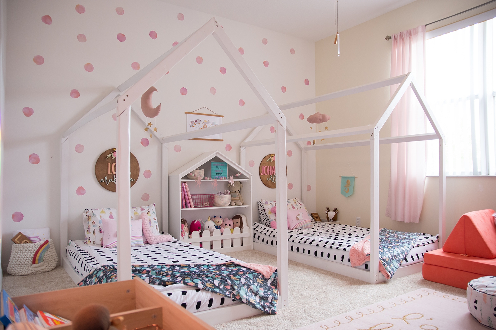 Kids House Bed with Watercolor Dots and Shared Sibling Bedroom