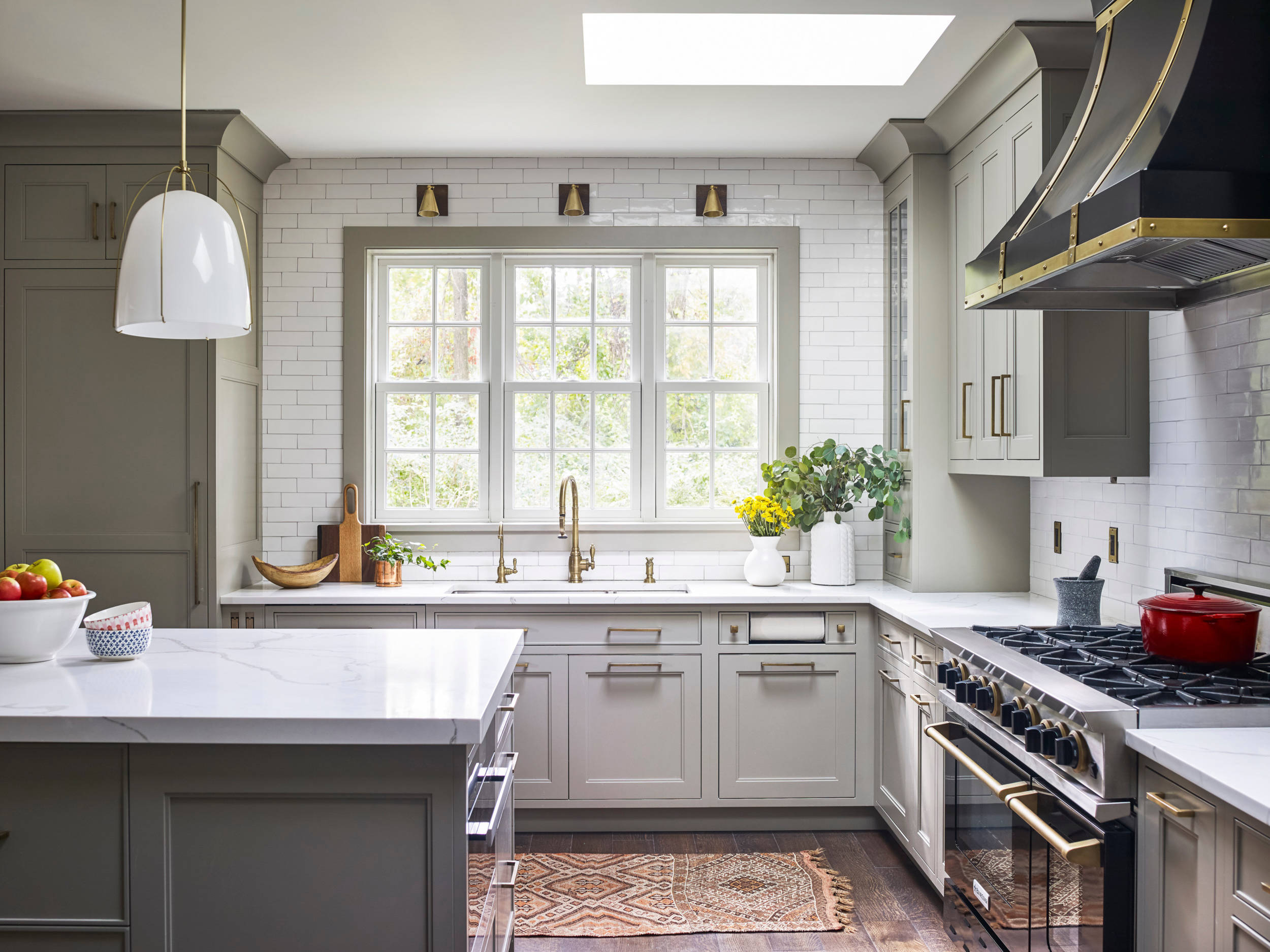 Kitchen Cabinets: Sage Shaker Black Custom Hood