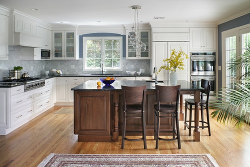 Kitchen Island in Furniture Style with Two Tone Cabinetry