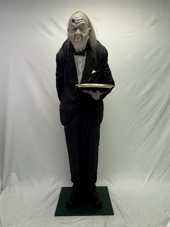 Life Size Statue Gothic Butler Statue Lifelike Wrinkles Prop