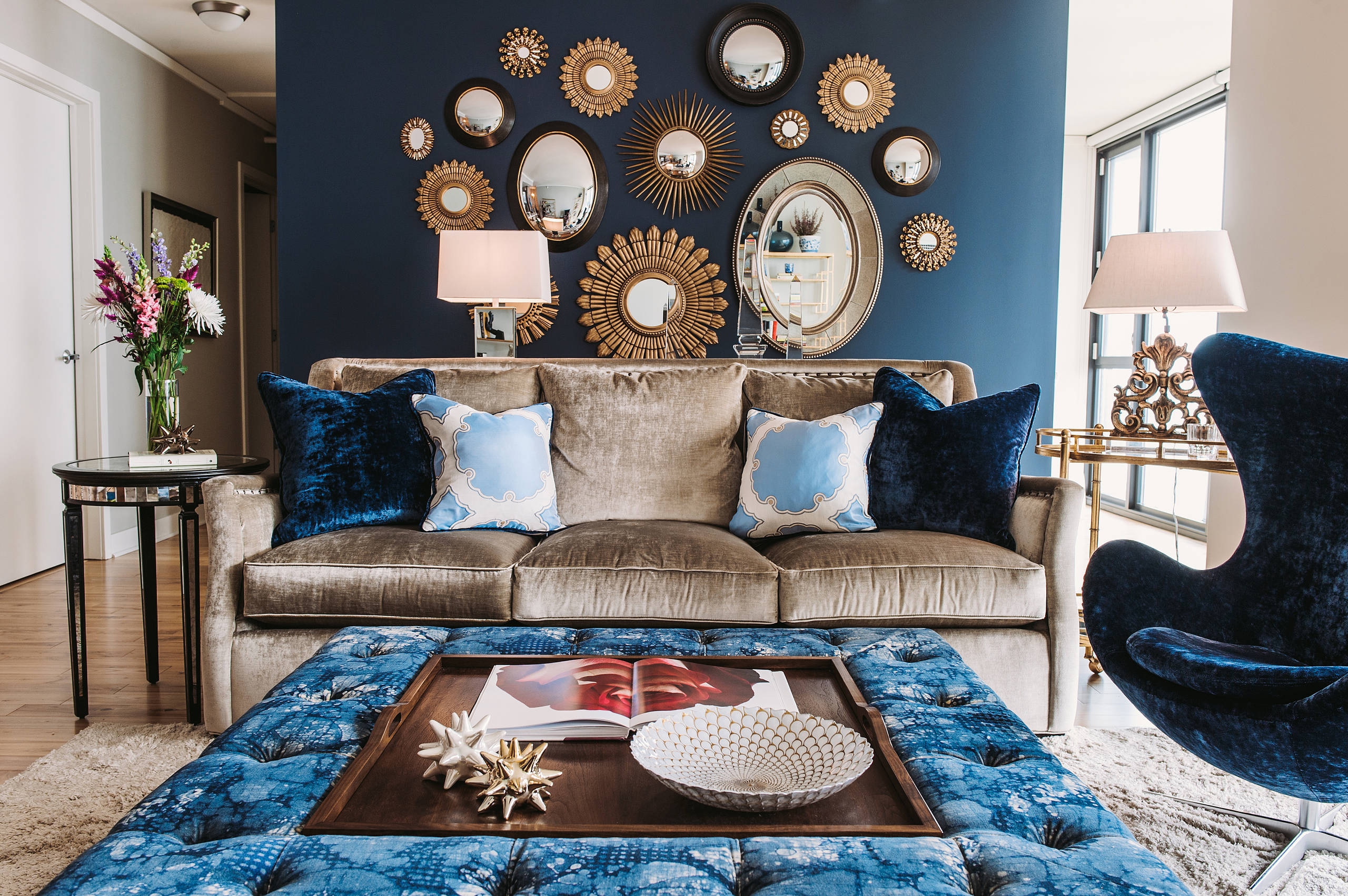 Living Room Set: Mixed Metal Mirrors and Navy Blue Accents