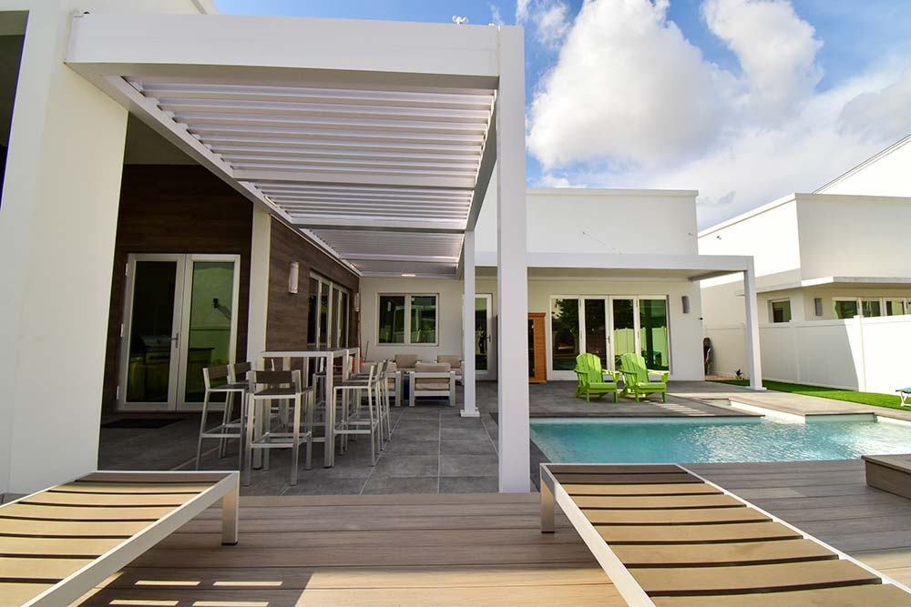 Motorized Louvered Pergola White Metal Frame Roof