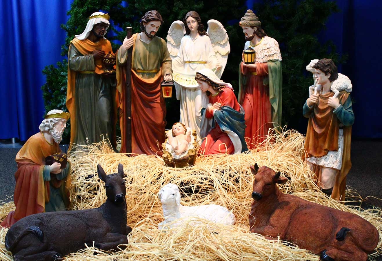 Nativity Set: Comprehensive 12 Piece Large Yard Nativity Scene
