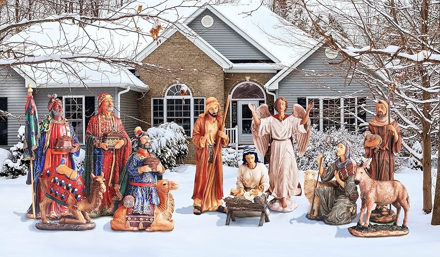 Outdoor Nativity Set: Lifelike Outdoor Nativity in Flat Metal