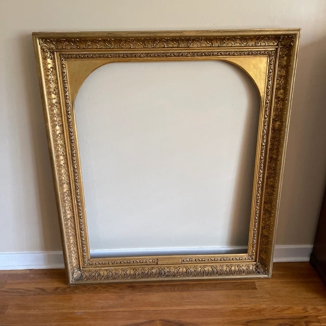 Picture Frame: Arched Inner Opening and Victorian Gilt