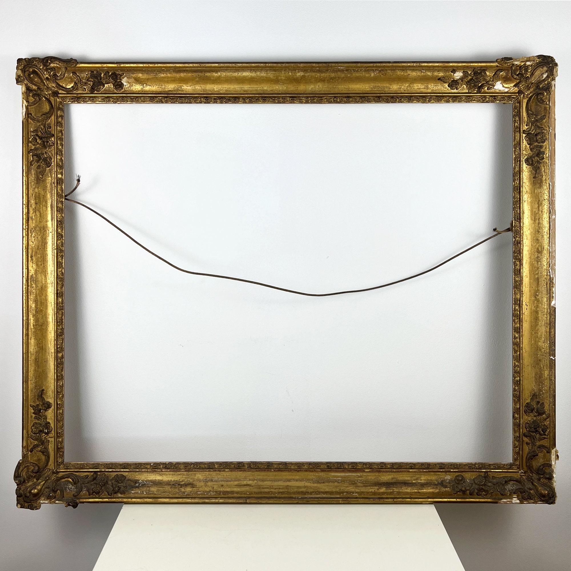 Picture Frame: Ornate Corners and Distressed Gilt Molding
