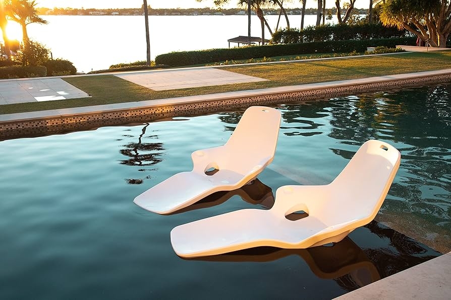 Pool Lounge Chair: Silhouette Design Sun Shelf Seating