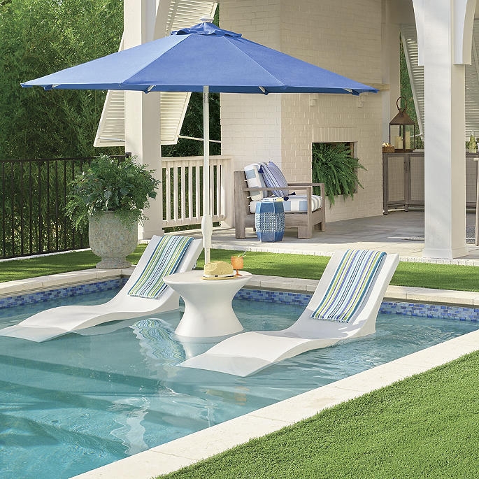 Pool Lounger: Integrated Umbrella Table Blue Canopy
