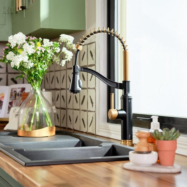 Pull Down Faucet With Spring Spout Mixed Metal Tap