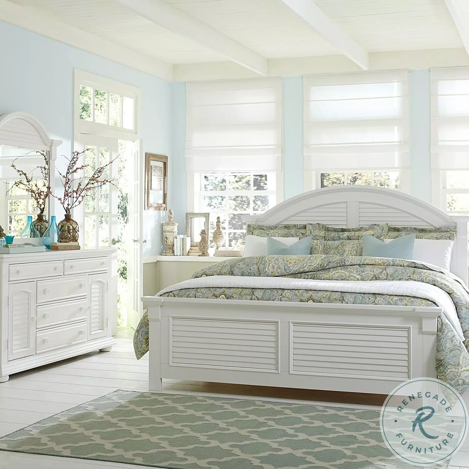 Queen Panel Bed with Arched Headboard and Oyster White Finish