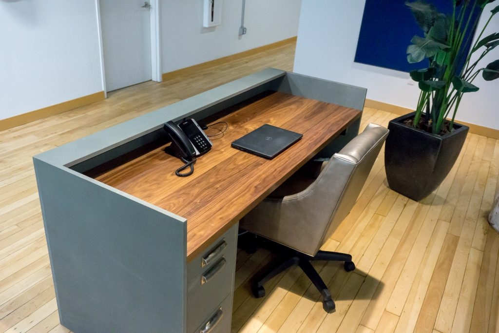 Reception Desk with Privacy Shell and Wood Grain Station