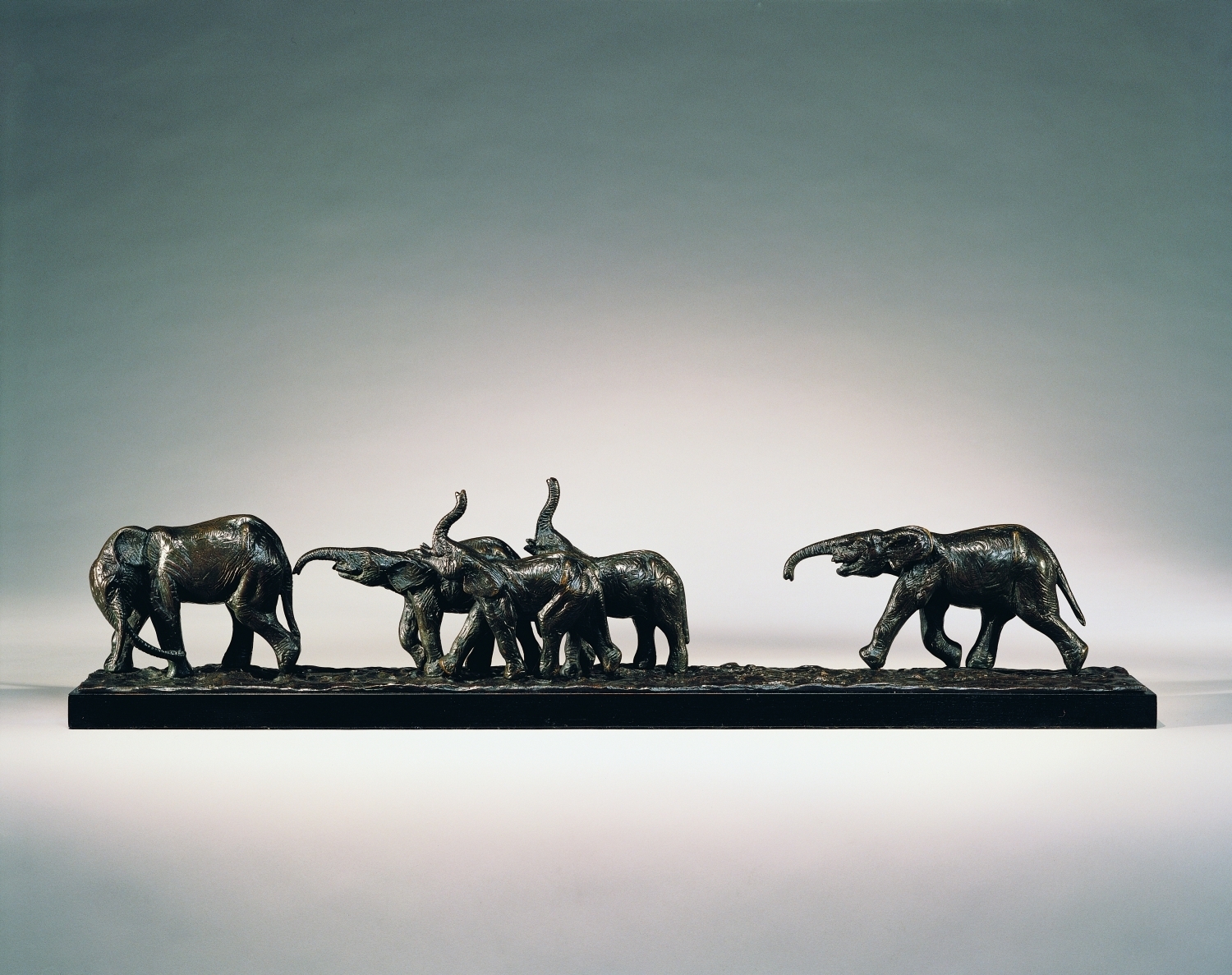 Sculpture Five Elephants with Textured Patina Bronze Sculpture