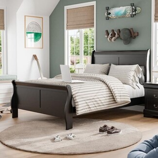 Sleigh Bed: Transitional Recessed Paneling Sleigh Bed