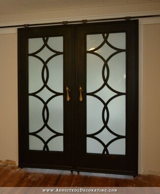 Sliding Barn Door: Overlapping Circle Mullion Doors