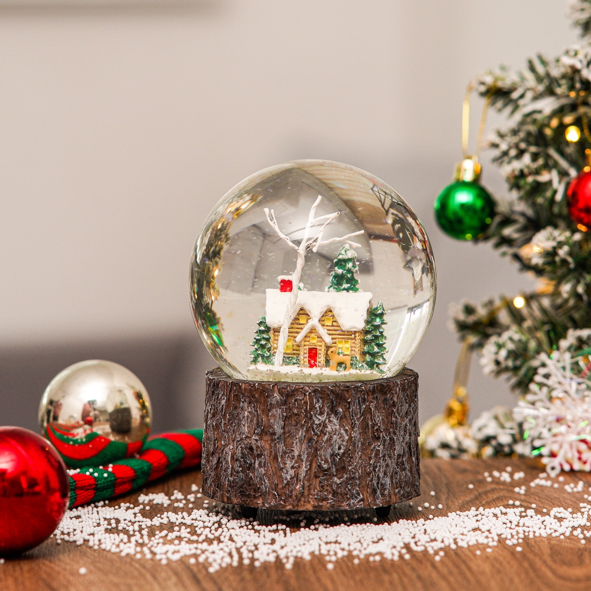 Snow Globe: Bark Textured Base Miniature Winter Cabin
