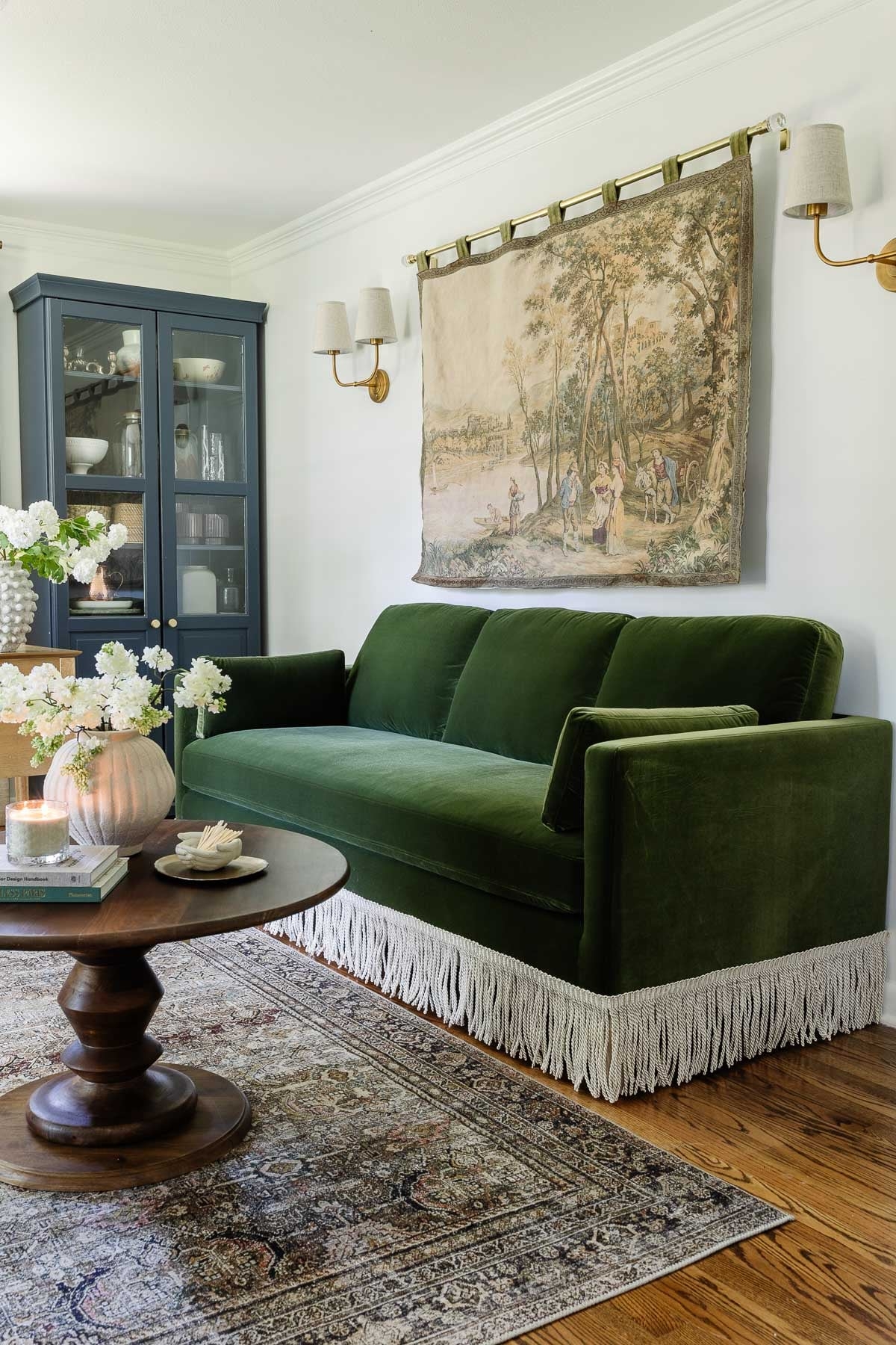 Sofa in Forest Green Velvet and green velvet sofa styling