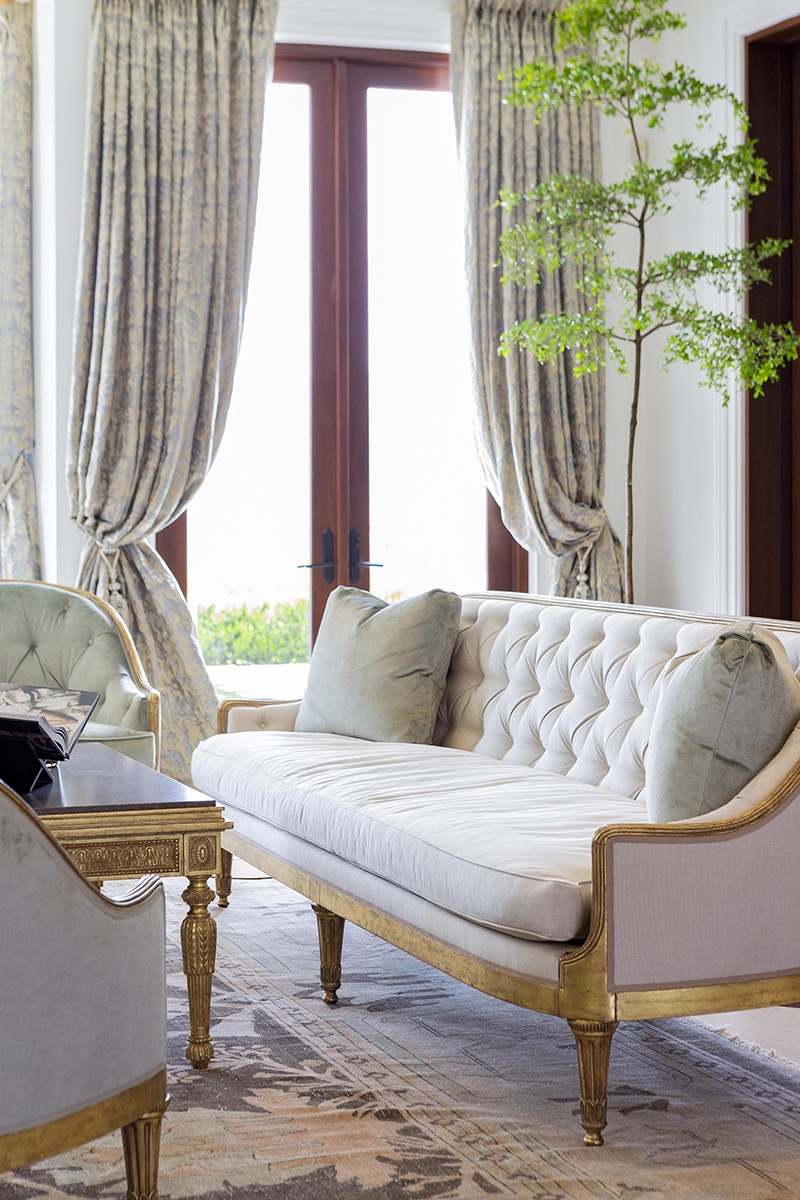 Sofa with Tufted Back and Fluted Legs Antique Gold Seating