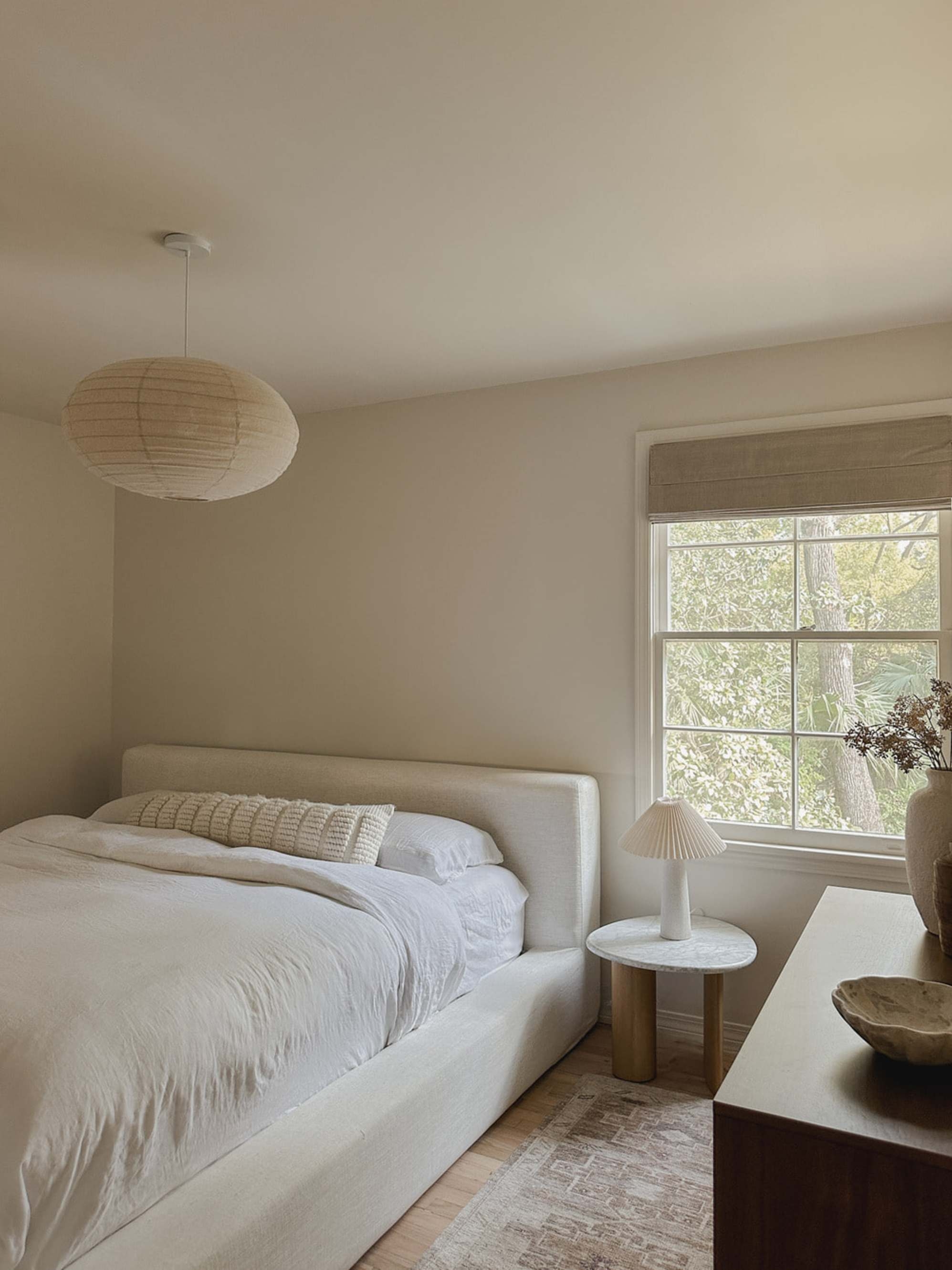 Storage Bed Paper Pendant Japandi Bedroom Ideas with Bedding
