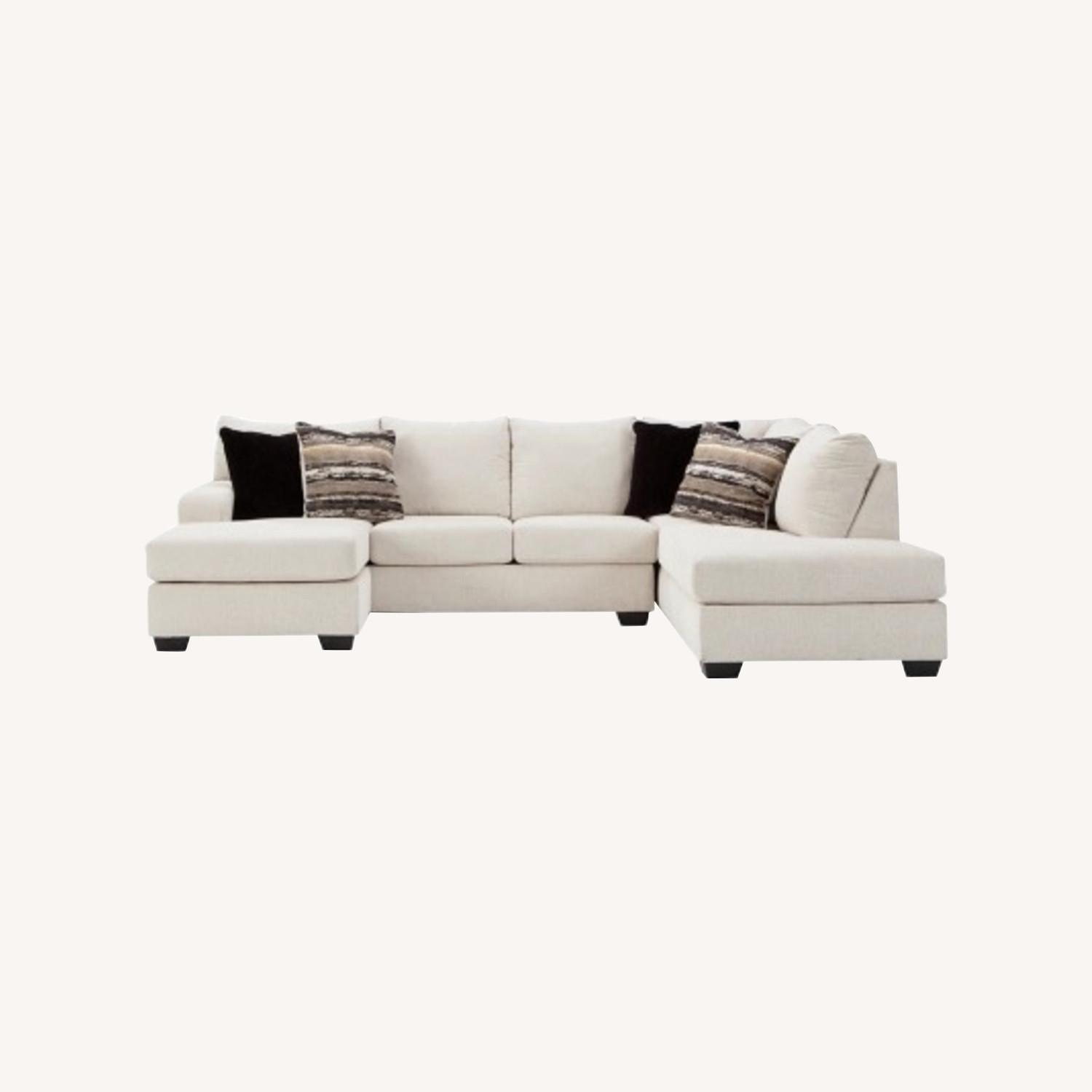 Cambri 2-piece Sectional With Chaise