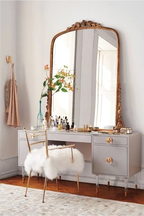 Vanity Desk: Modern Glam Vanity Setup Acrylic Legs