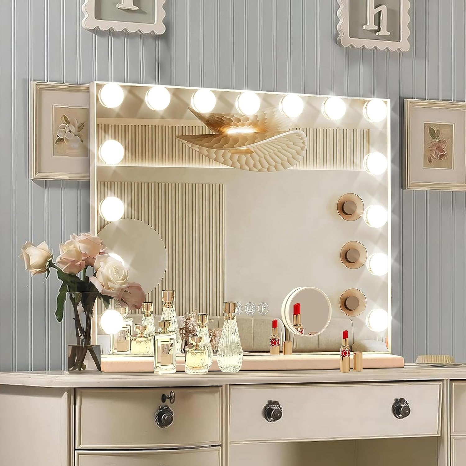 Vanity Mirror: Hollywood Vanity Mirror with Bulbs Magnifying