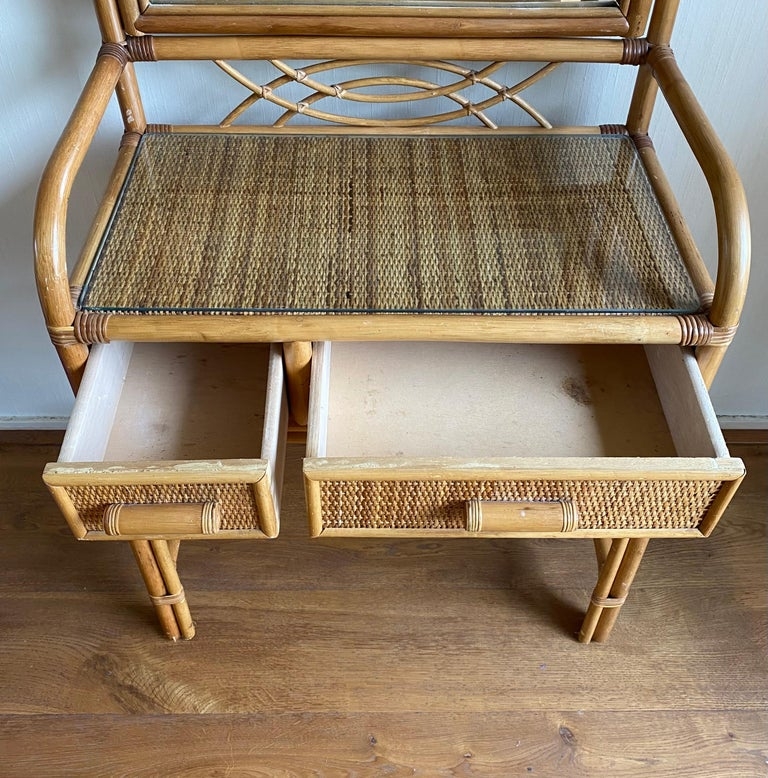 Vanity Table with Asymmetrical Drawers and Lattice Back