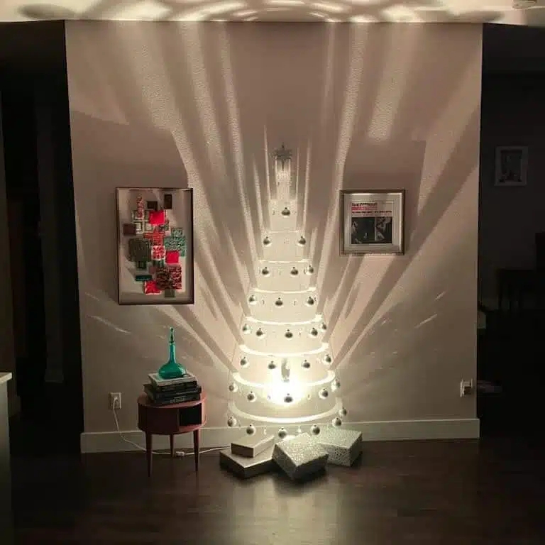Wall Christmas Tree: Radial Shadow Geometric Art