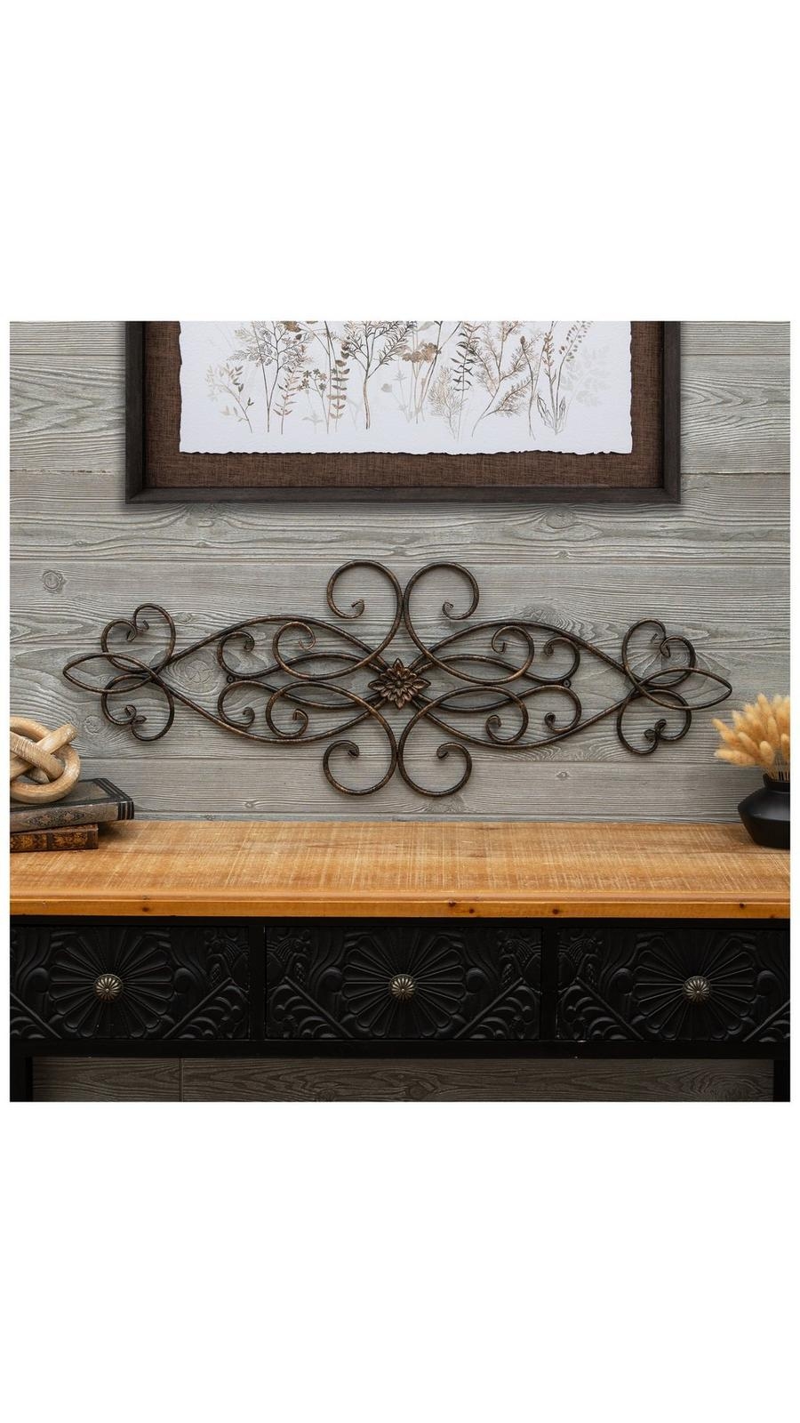 Wall Decor: Openwork Scrollwork Antique Bronze Medallion