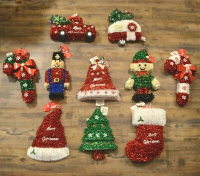 Wall Decor: Whimsical Tinsel Texture Festive Script Set