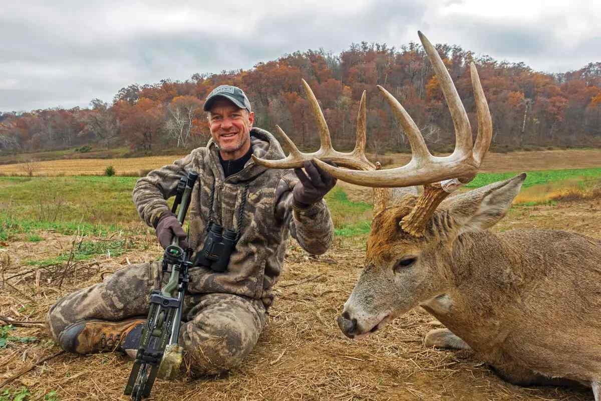 Wildlife Trophy: Natural Bone Multi Point Rack Cabin Decor