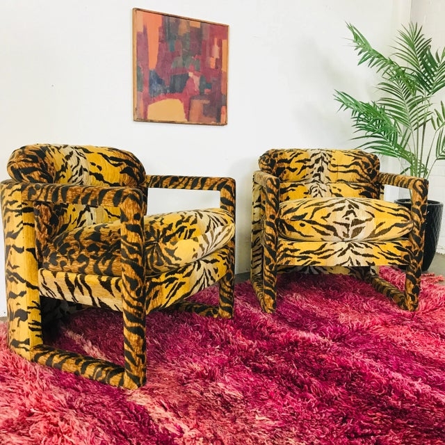 Accent Chair Tiger Print and Monolithic Upholstered Frame