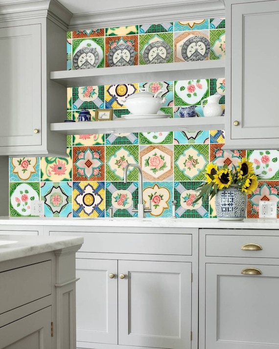 Backsplash Stickers: Floral Tile Pattern in Retro Provence