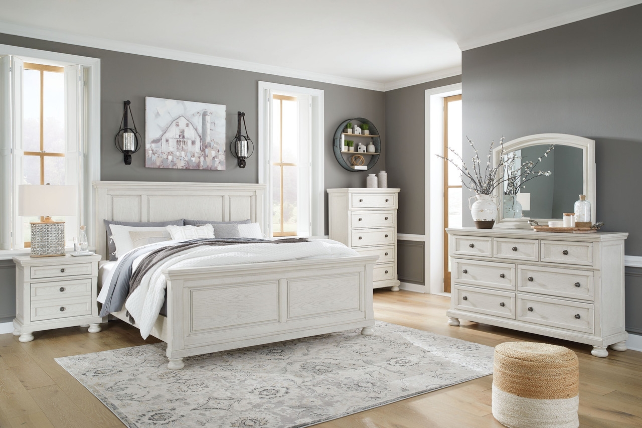 Bedroom Furniture Set with Bun Feet and Antique White Finish