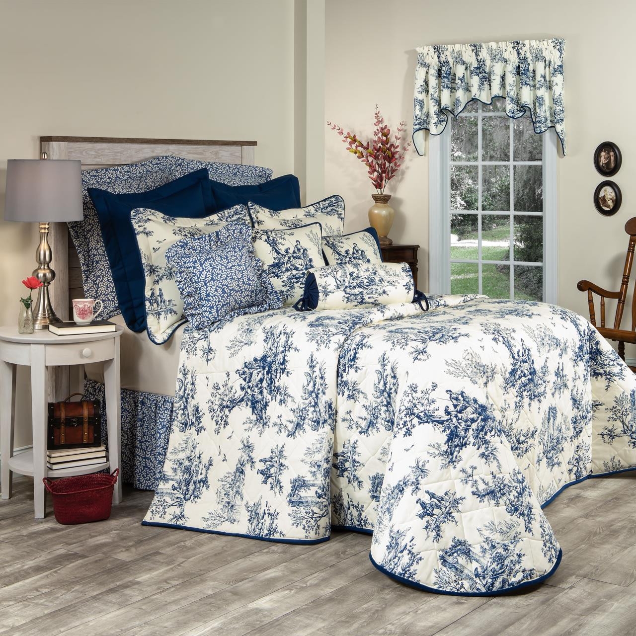 Bedspread Toile Pattern Quilted Blue Toile Bedding