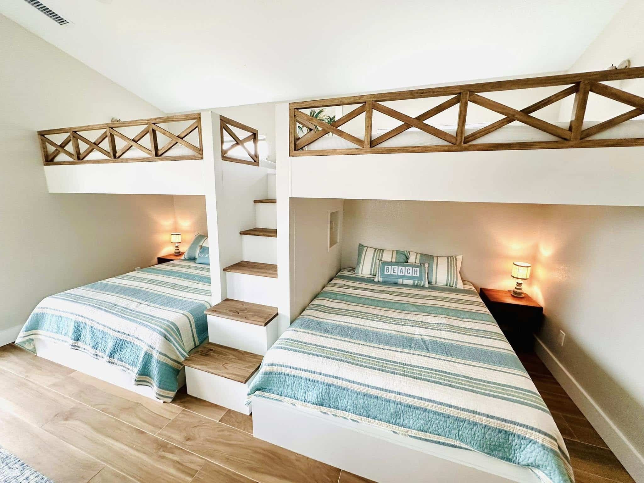 Built-In Bunk Beds: Queen Over Queen X-Pattern Guardrail Bunks