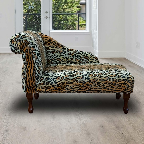 Chaise Longue Nailhead Trim Cabriole Leg Animal Print