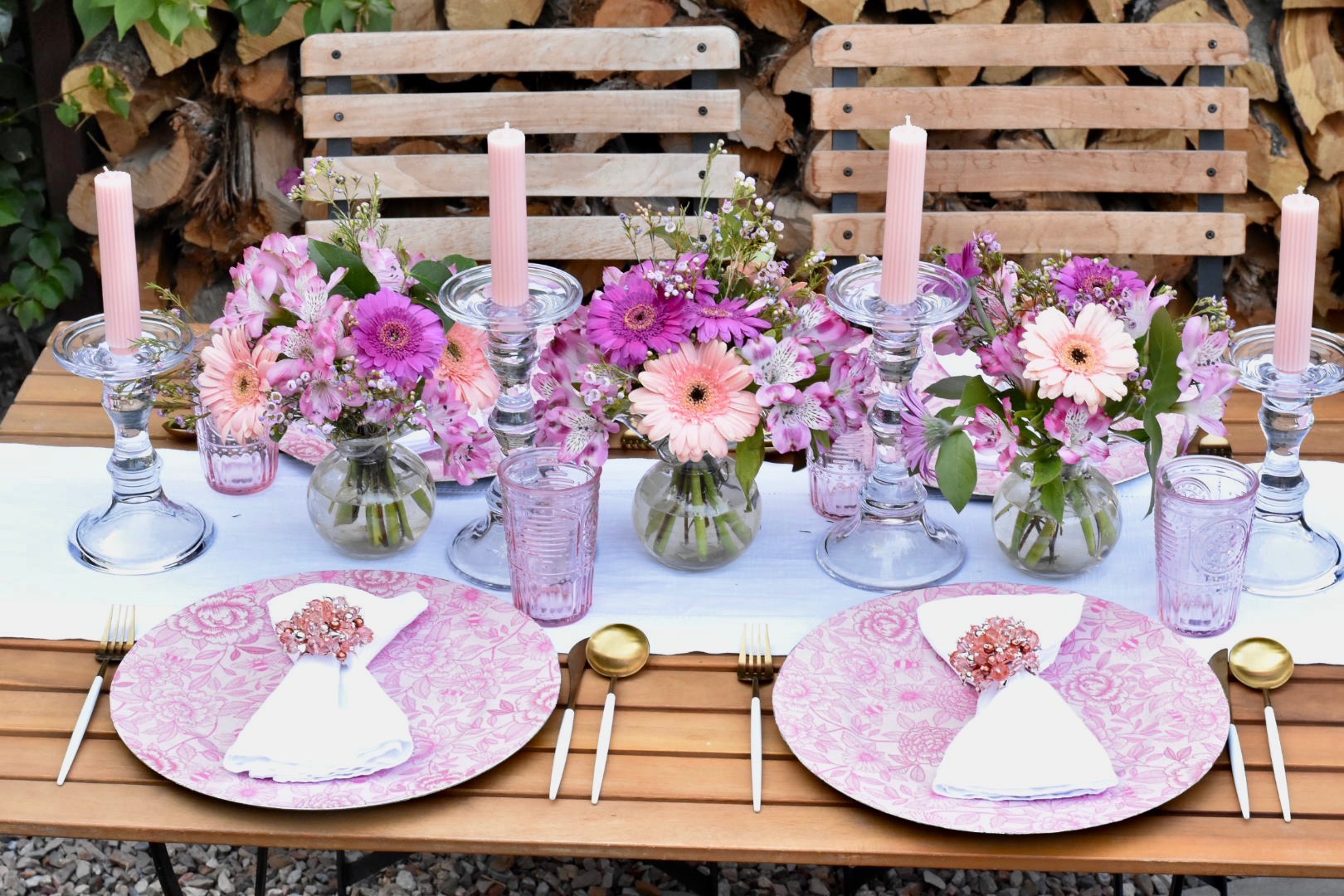 Charger Plate: Monochromatic Rose Floral Pattern Garden