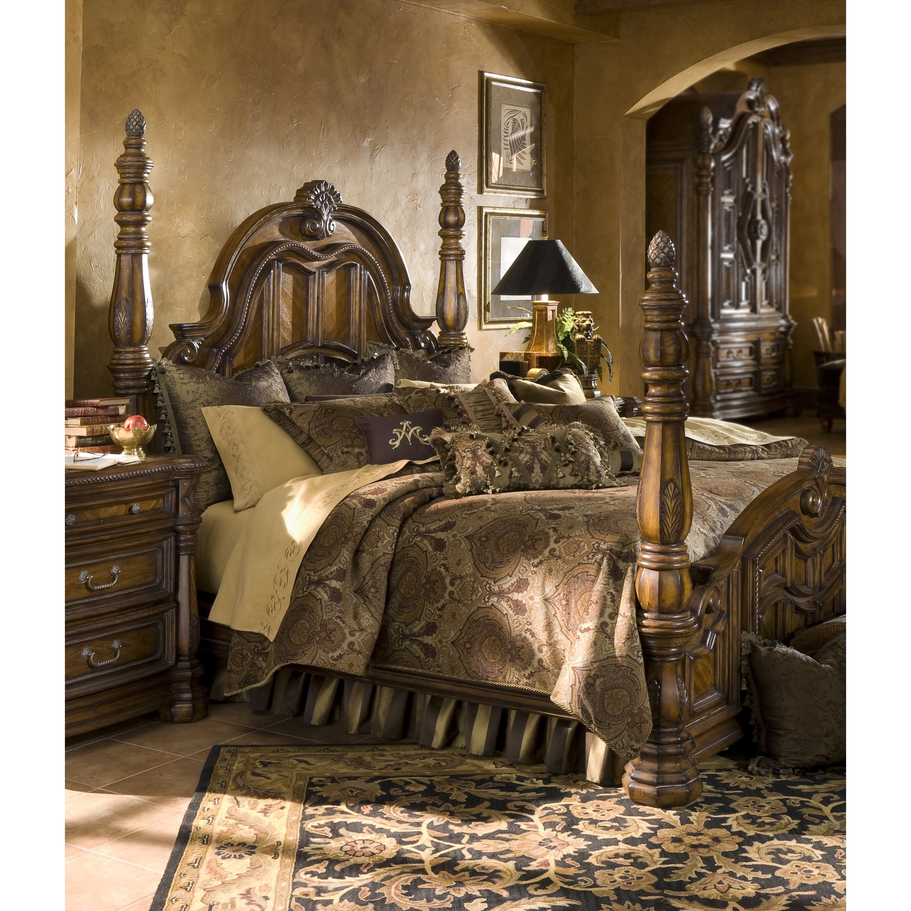 Michael Amini Bedding