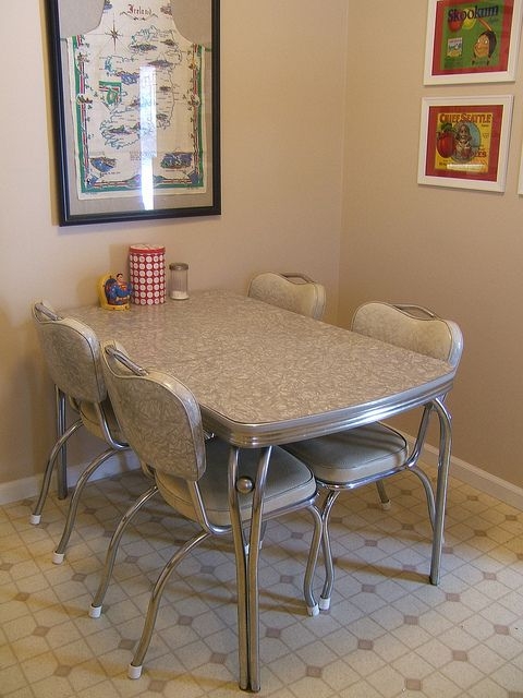 Dinette Set with Cracked Ice Pattern and Retro Diner Dinette Set