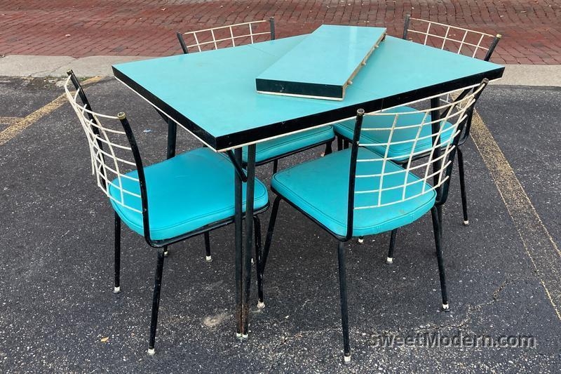 Dining Set with Wire Grid Back and Turquoise Retro Dining Set