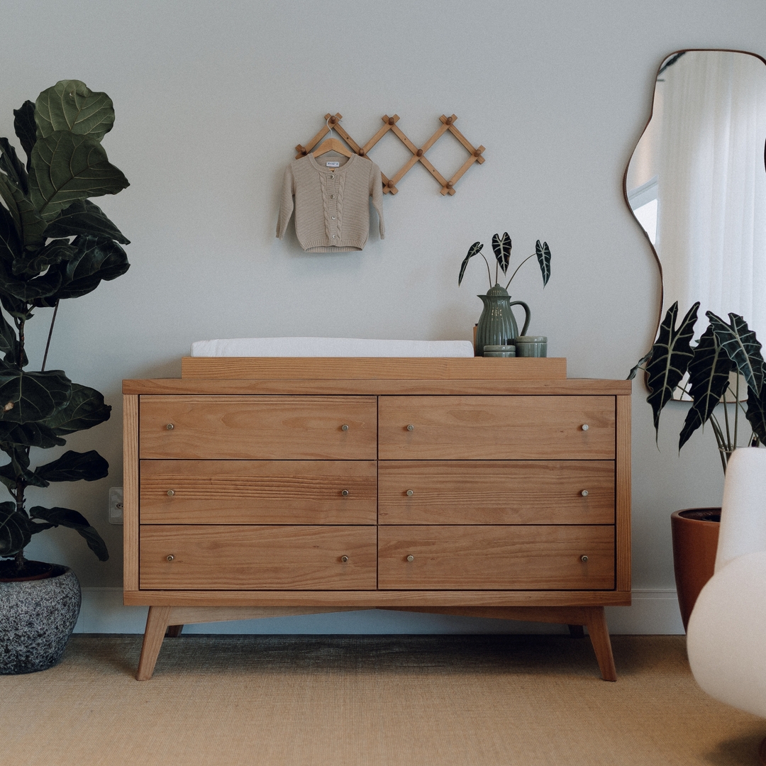 Retro Dresser