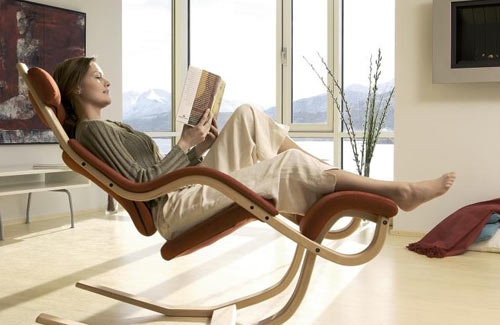 Ergonomic Rocking Chair Bentwood Frame Zero Gravity Chair