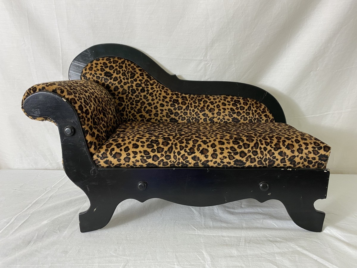Fainting Couch Scalloped Black Frame Miniature Animal