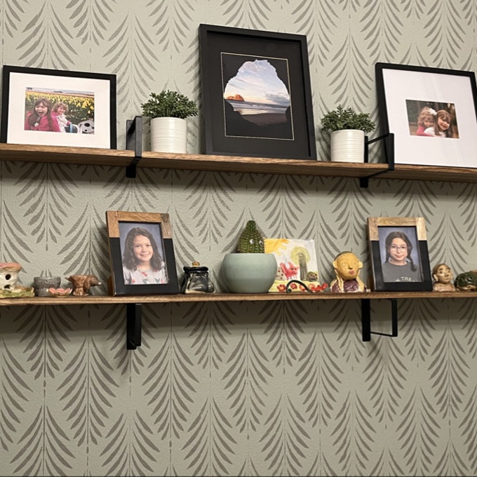Floating Shelves: Metal Brackets Botanical Wall Decor Ideas