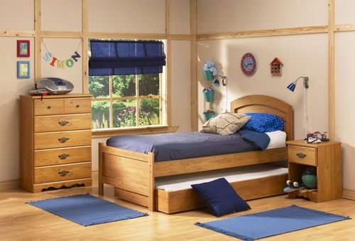 Kids Bedroom Set With Pull-Out Trundle Bed and Honey Pine Finish
